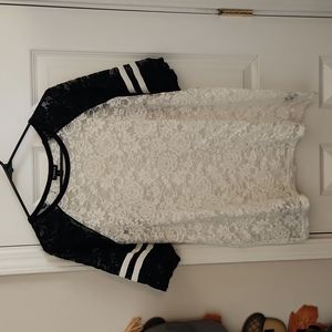 Torrid size 2 lace tee